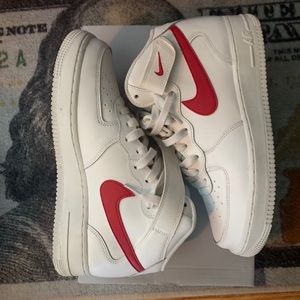 Nike Air Force 1 Mid